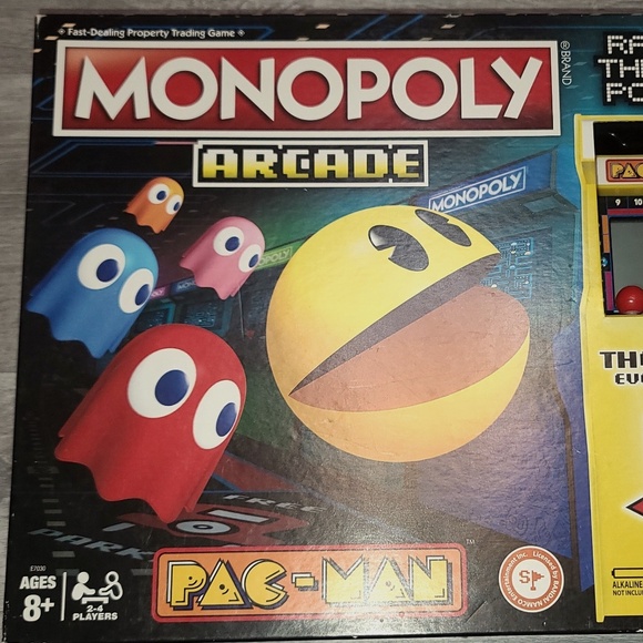 Monopoly arcade Pac-Man Game; for Kids Ages 8 and up; includes Banking - Picture 1 of 3